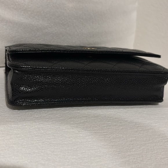 Chanel WOC - Picture 3 of 17